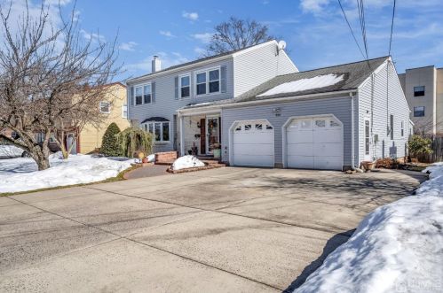 860 Linwood Pl, New Brunswick, NJ 08902-2310