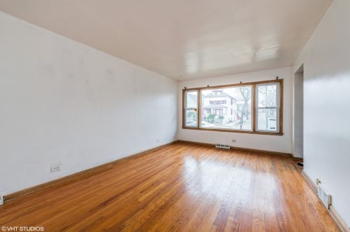 10437 Indiana Ave, Chicago, IL 60628-2820