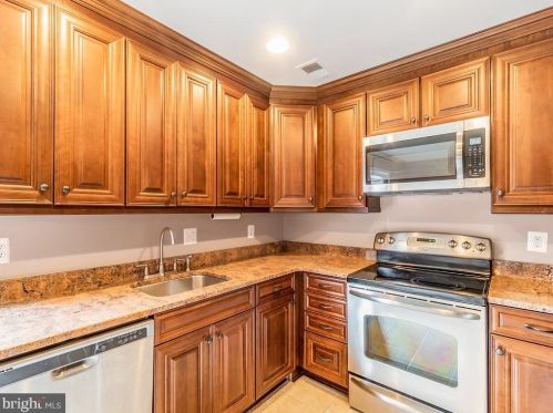 1736 Westwind Way, Mc Lean VA 22102-1606 exterior