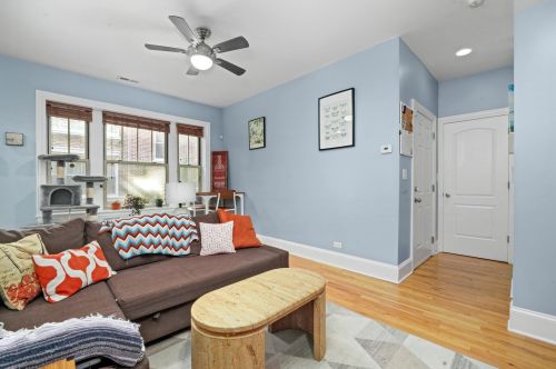 5402 Kenmore Ave, Chicago, IL 60640-1899