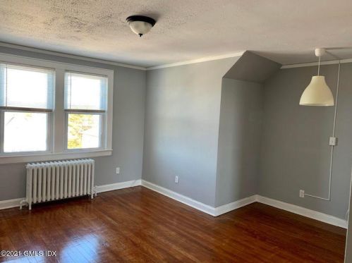 57 Alexander St, Greenwich CT 06830-6486 exterior