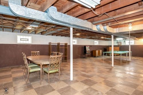 10108 Washtenaw Ave, Chicago IL 60645-3228 exterior