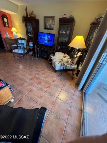 1129 Alpine Cir, Green Valley AZ 85614-1817 exterior