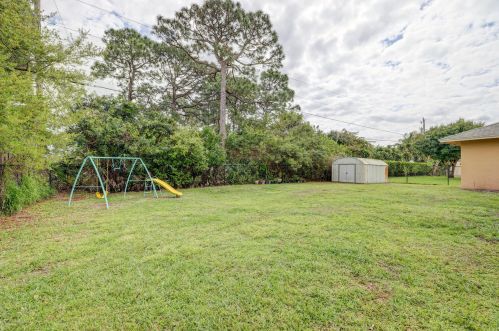 3419 Fashoda St, Fort Pierce FL 34953-4643 exterior