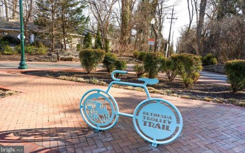 11601 Magruder Ln, Rockville MD 20852-4369 exterior