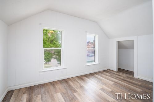 1079 1st St, Meskegon MI  49440-1435 exterior