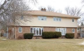 12126 Beloit Rd, Milwaukee, WI 53228-1938