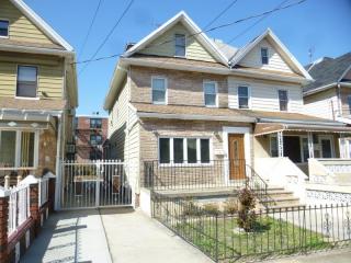 396 91st St, Brooklyn NY  11236-5217 exterior