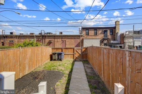 3426 Eads St, Washington DC 20019-1428 exterior