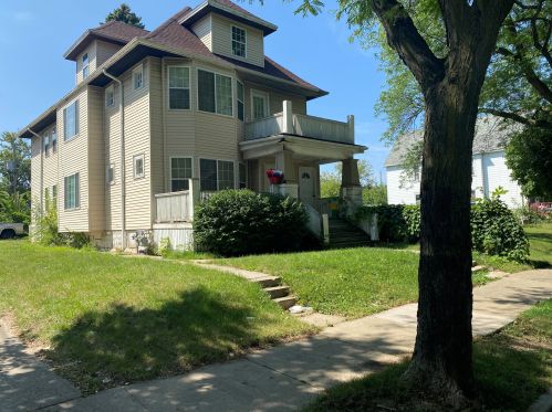 3119 26th St, Milwaukee, WI 53215-4420