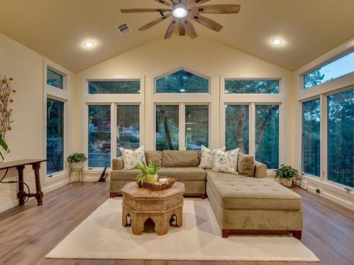 3909 Edwards Mtn Dr, Austin TX 78731-3845 exterior