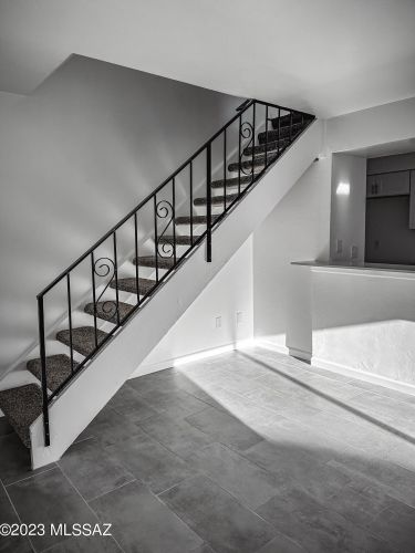 6726 Calle La Paz, Tucson, AZ 85715-4079