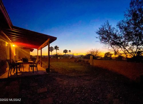 7471 Oldfather Dr, Tucson AZ  85741-1625 exterior