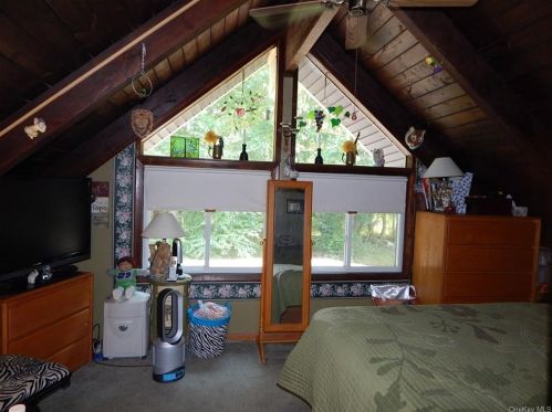 25 Meyer Rd, Middletown NY 10940-7452 exterior