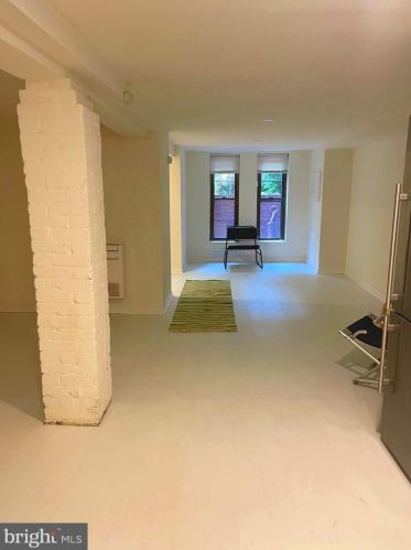 1244 Columbia St, Washington DC  20009-3316 exterior