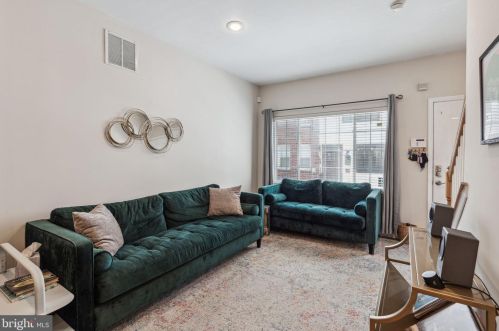 1041 Dorrance St, Philadelphia PA  19146-2650 exterior