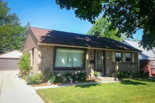 2809 51st St, Milwaukee, WI 53219-3321