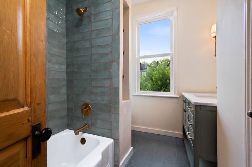 822 Mifflin Ave, Pittsburgh PA 15221-3438 exterior