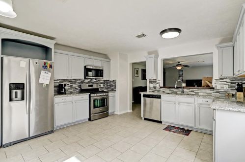 19010 Hikers Trl Dr, Humble TX 77346-6032 exterior