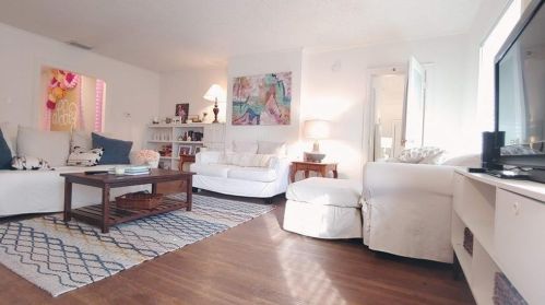 911 Duncan Ln, Austin TX  78705-2605 exterior