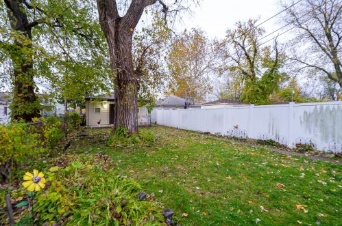 7625 Perry Ave, Chicago IL 60628-7320 exterior