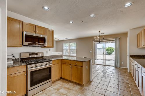 9009 6 St, Phoenix AZ 85020-3502 exterior