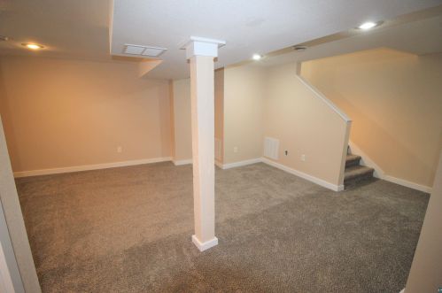 135 Faribault St, Duluth MN 55803-1727 exterior