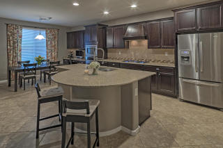 3751 Matthew Dr, Phoenix AZ  85050-8369 exterior