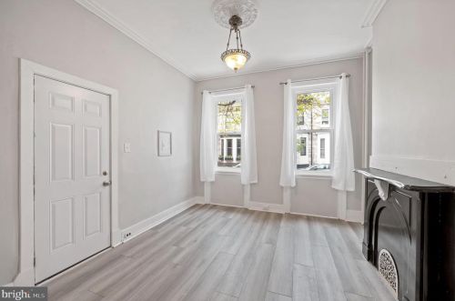 2304 Catharine St, Philadelphia PA  19146-1706 exterior