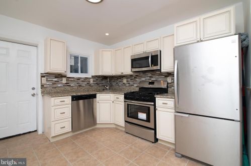 1231 26 St, Philadelphia PA 19121-4603 exterior