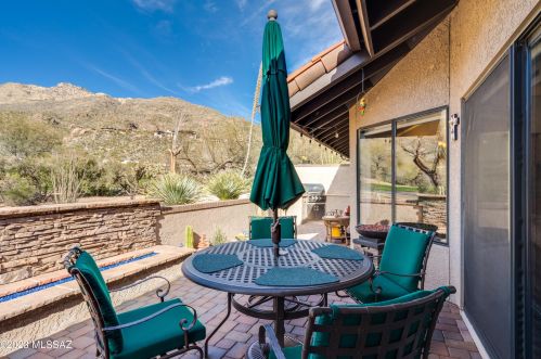 7141 Grey Fox Ln, Tucson AZ  85750-1376 exterior