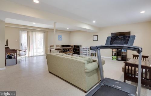 1820 Holland Clf Rd, Huntingtown MD 20639-8811 exterior