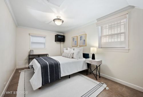 414 Wellington Ave, Chicago IL  60657-5804 exterior