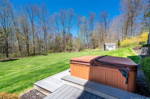 1051 Mtn Rd, Torrington CT 06790-2709 exterior