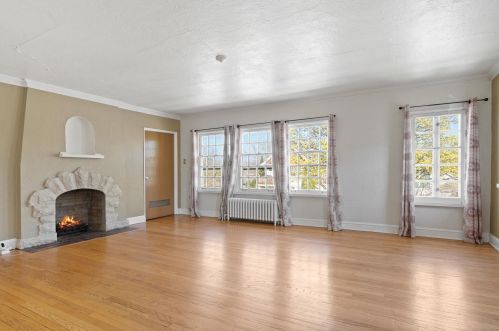 2177 69, Milwaukee WI 53213-1925 exterior