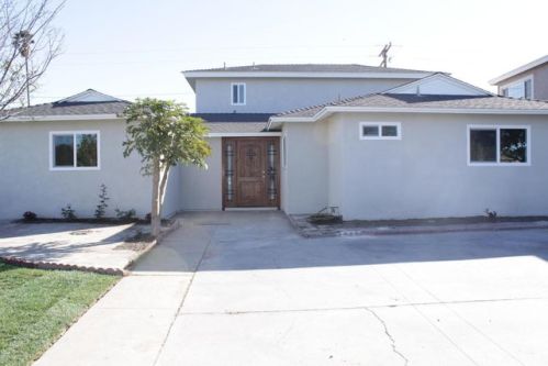 2040 J St, Oxnard, CA 93033-3419