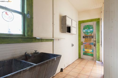 2318 Webster St, Berkeley CA 94705-2550 exterior