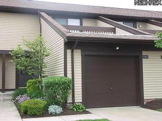 32567 Jefferson Dr, Cleveland OH  44139-4821 exterior