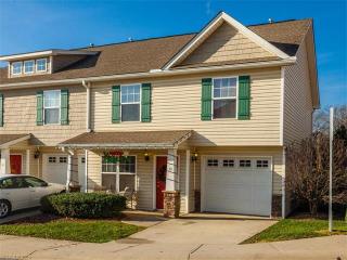 10 Old Salem Ct, Fletcher, NC 28732-9240