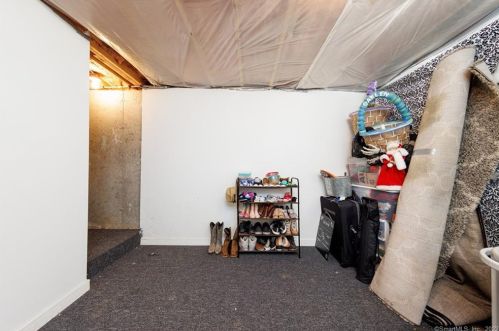 50 Mason Hl Rd, Killingly CT 06241-1324 exterior