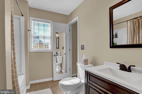 41 Stayman Way, Littlestown PA 17340-1100 exterior