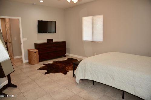 1801 5 Ave, Phoenix AZ 85003-2721 exterior