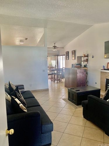 535 Orange Creek Dr, Perris, CA 92571-3946