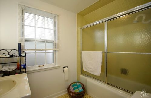 1006 Keith Ave, Waukegan IL 60085-2134 exterior