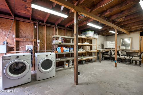 1826 43rd St, Phoenix AZ 85050-8770 exterior