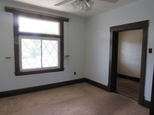 123 Calhoun Ave, Pittsburgh PA  15210-3637 exterior