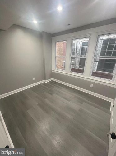 6217 Chestnut, Philadelphia PA 19104-3120 exterior