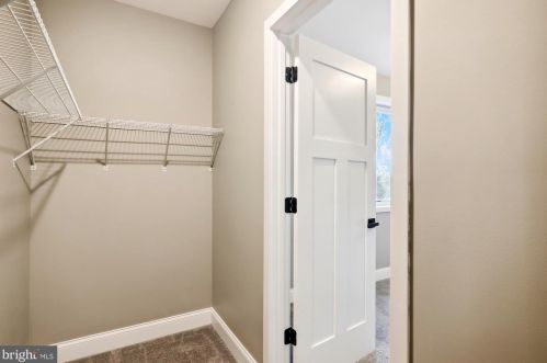 900 Prospect St, Silver Spring MD  20912-6875 exterior