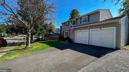 105 Appletree Dr, Leesburg VA  20176-4507 exterior