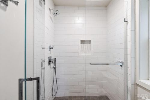 25 Knoll Ln, Mill Valley CA 94941-2305 exterior